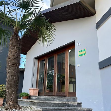 Hotel Aurora Colico Exterior foto