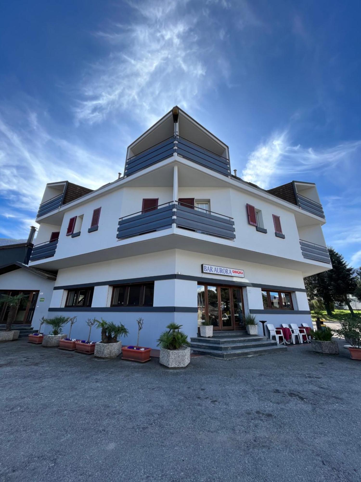 Hotel Aurora Colico Exterior foto